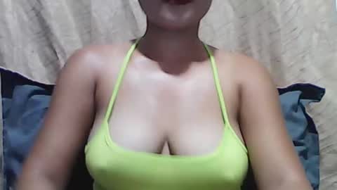 Snapshot of wettyhottie69 chatting on May 11, 2026, 2:39 am wettyhottie69 online show from May 11, 2026, 2:39 am