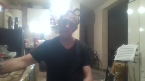 wg_colbert_noir online show from September 15, 2025, 6:13 am