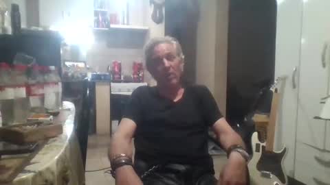 wg_colbert_noir online show from October 1, 2025, 5:13 am