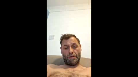 whateveruwant1on1 online show from April 27, 2026, 5:44 pm