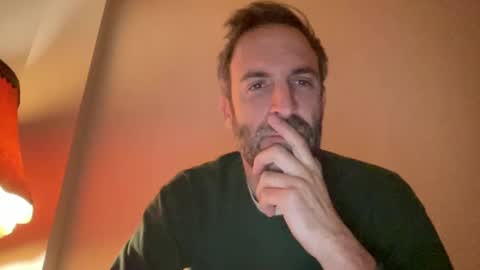 WhiskyLove online show from October 1, 2025, 11:33 pm