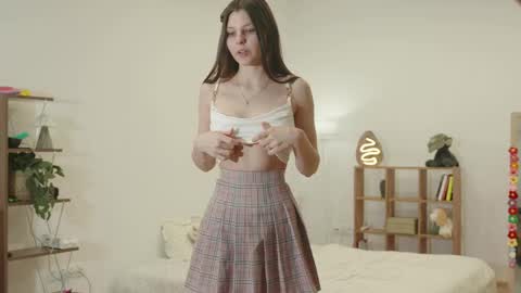 Naomi online show from April 21, 2026, 2:15 am