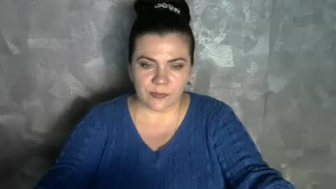 Snapshot of white__queen_ chatting on June 8, 2026, 7:09 am white__queen_ online show from June 8, 2026, 7:09 am