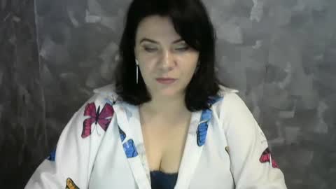 Snapshot of white__queen_ chatting on July 22, 2026, 7:11 am white__queen_ online show from July 22, 2026, 7:11 am