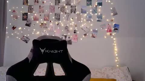 Bella online show from March 10, 2026, 8:41 am