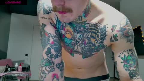 Max online show from December 19, 2025, 3:57 am