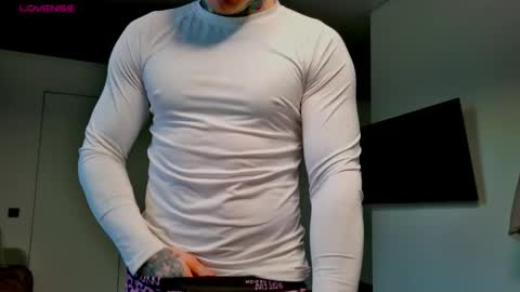 Max online show from April 29, 2026, 2:48 am