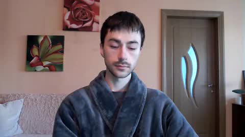 Tom online show from October 8, 2025, 1:20 pm