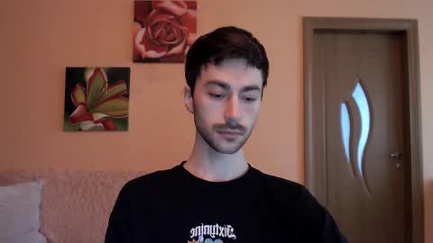 Tom online show from December 22, 2025, 12:46 pm