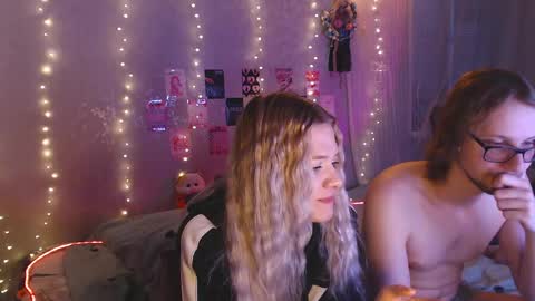 Melania and Mikey online show from April 15, 2026, 2:57 pm