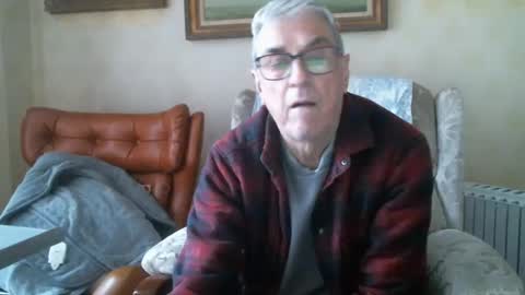 whitebriefs009 online show from January 3, 2025, 3:22 pm