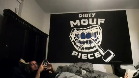 just  str8 stud nut  1000 online show from April 11, 2026, 5:23 am