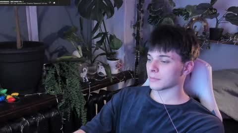 Gus online show from December 30, 2024, 7:21 pm