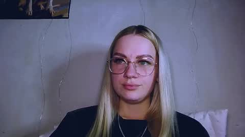 whitehex666 online show from January 6, 2026, 7:50 pm