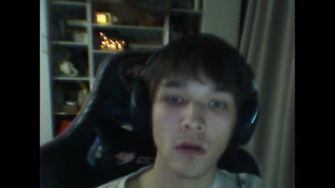 whitekingg online show from December 2, 2025, 3:40 pm