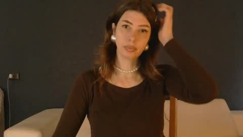 White Queen online show from April 22, 2026, 8:28 am