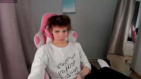 Snapshot of whiterabbit342 chatting on December 20, 2025, 1:18 pm Geoffrey online show from December 20, 2025, 1:18 pm