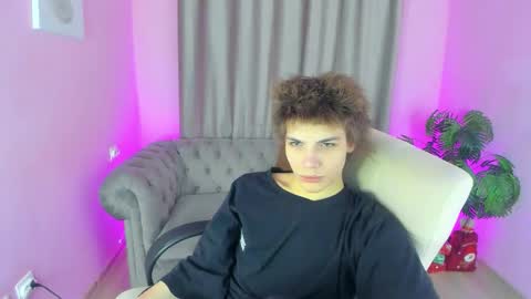 Snapshot of whiterabbit342 chatting on January 17, 2026, 4:54 pm Geoffrey online show from January 17, 2026, 4:54 pm