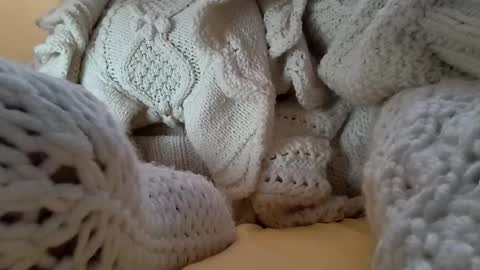 Snapshot of whitesweater chatting on February 2, 2026, 6:23 am whitesweater online show from February 2, 2026, 6:23 am