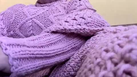 whitesweater online show from March 25, 2026, 7:47 am