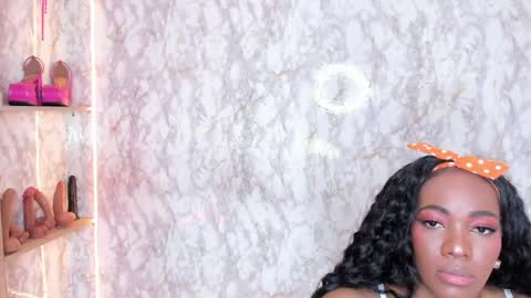 whitneyyfox online show from January 9, 2025, 7:42 am