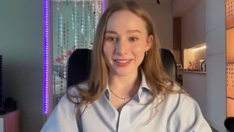 Alisa online show from December 28, 2024, 9:31 am