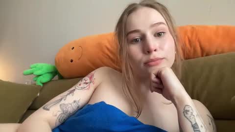 Alisa online show from January 4, 2025, 9:43 am