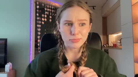 Alisa online show from March 8, 2025, 10:11 am