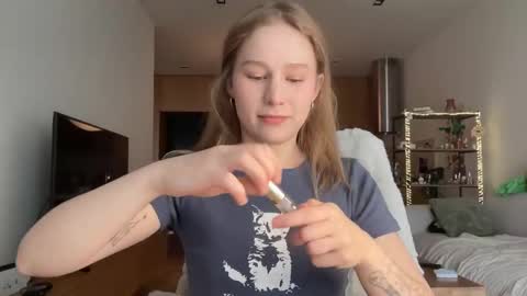 Alisa online show from September 11, 2025, 7:08 am