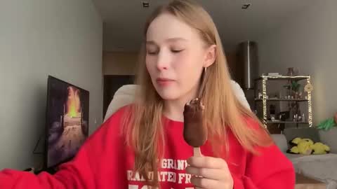 Alisa online show from September 26, 2025, 7:01 am