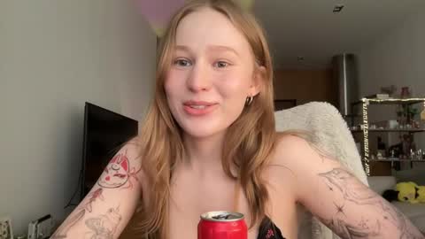 Alisa online show from April 14, 2026, 7:25 am