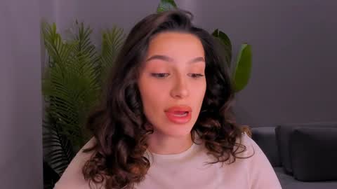 whoislulu online show from December 20, 2024, 9:54 am