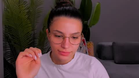 whoislulu online show from January 7, 2025, 6:56 pm