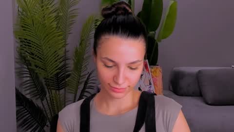 whoislulu online show from January 17, 2025, 10:34 pm