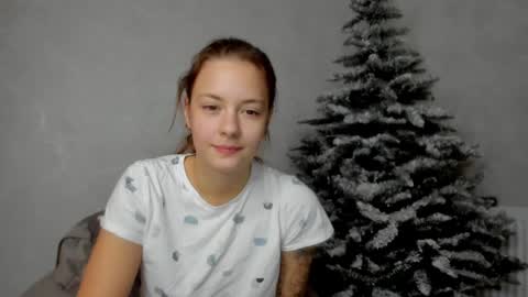 Veronica online show from December 13, 2024, 6:49 pm