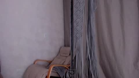 Veronica online show from March 2, 2025, 7:34 pm