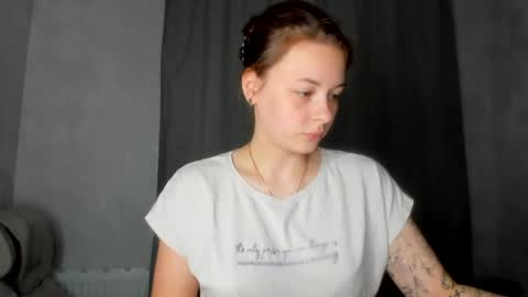 Veronica online show from April 18, 2026, 7:07 pm