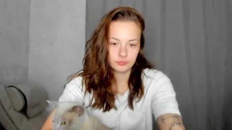 Veronica online show from April 20, 2026, 6:42 pm