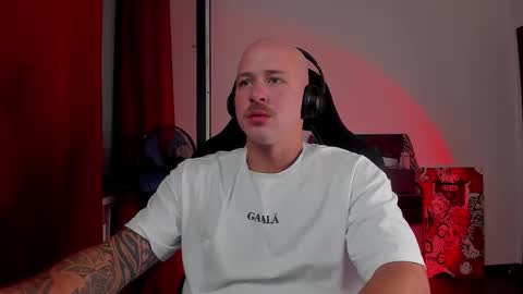 VI online show from September 18, 2025, 7:16 pm