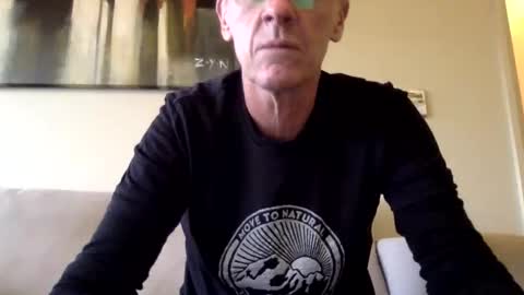 whynotfly1 online show from October 23, 2025, 8:13 am