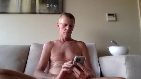 whynotfly1 online show from October 28, 2025, 7:45 am