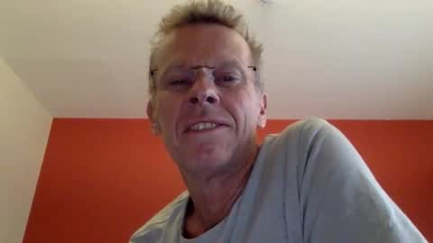 whynotfly1 online show from December 2, 2025, 5:57 am