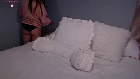 WickedWifeXO online show from May 8, 2026, 1:11 am
