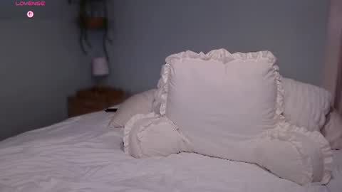 WickedWifeXO online show from June 12, 2026, 1:26 am
