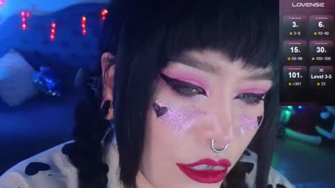 Snapshot of wickedxqueen chatting on December 19, 2024, 9:49 pm Laura online show from December 19, 2024, 9:49 pm