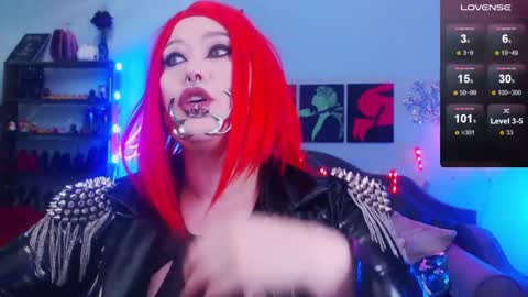 Snapshot of wickedxqueen chatting on December 23, 2024, 5:49 am Laura online show from December 23, 2024, 5:49 am