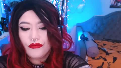 Snapshot of wickedxqueen chatting on February 25, 2025, 9:46 pm Laura online show from February 25, 2025, 9:46 pm