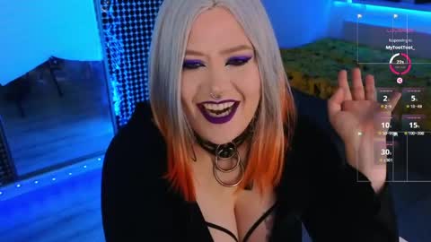 Laura  online show from May 4, 2026, 7:10 pm