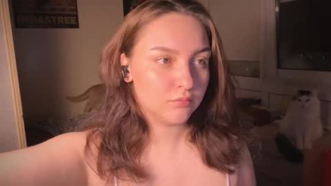 Snapshot of wievin chatting on February 23, 2025, 6:01 pm VI online show from February 23, 2025, 6:01 pm