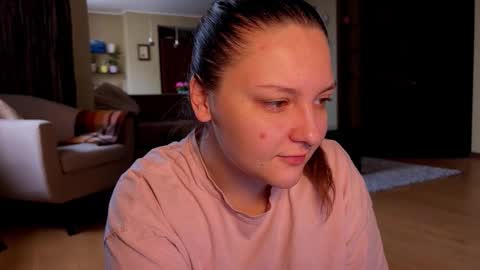 Snapshot of wievin chatting on November 12, 2025, 8:04 am VI online show from November 12, 2025, 8:04 am